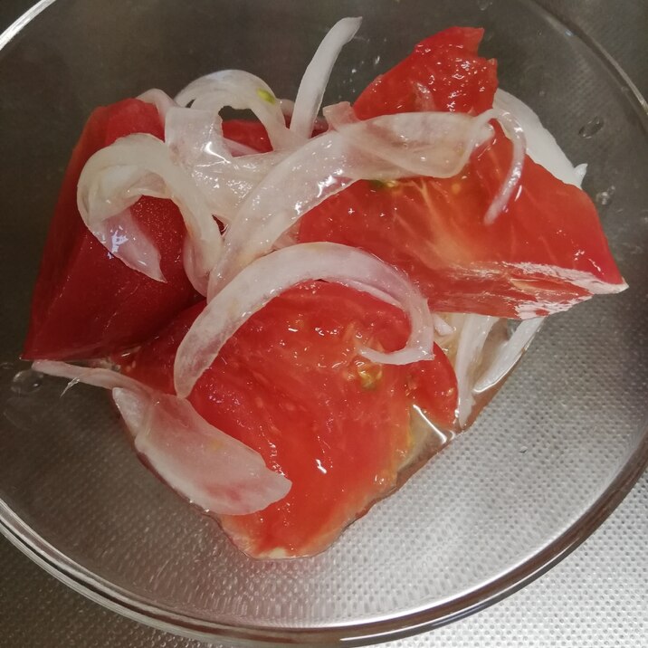 新玉ねぎとトマトの甘酢和え